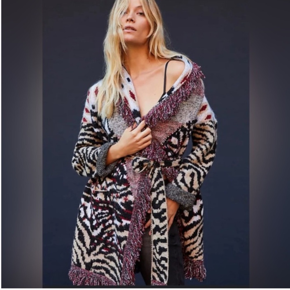 Anthropologie abstract chunky sweater cardigan